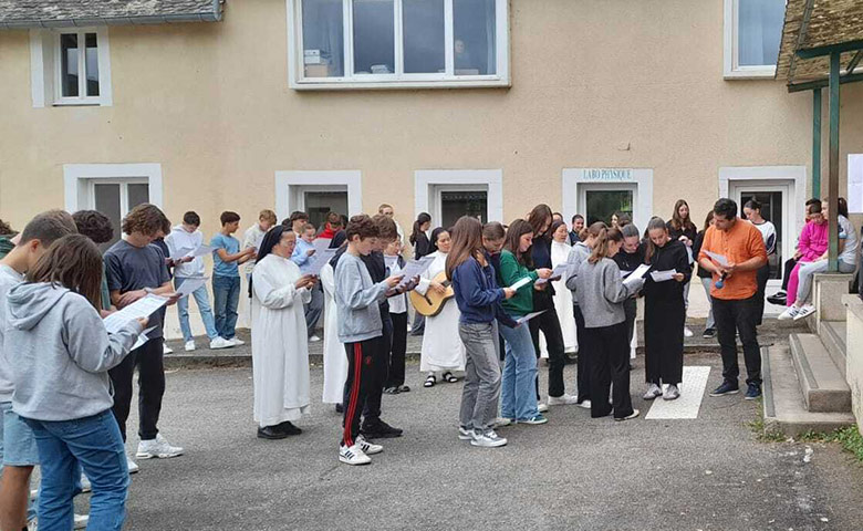 Bénédiction de rentrée au Lycée de Monteils